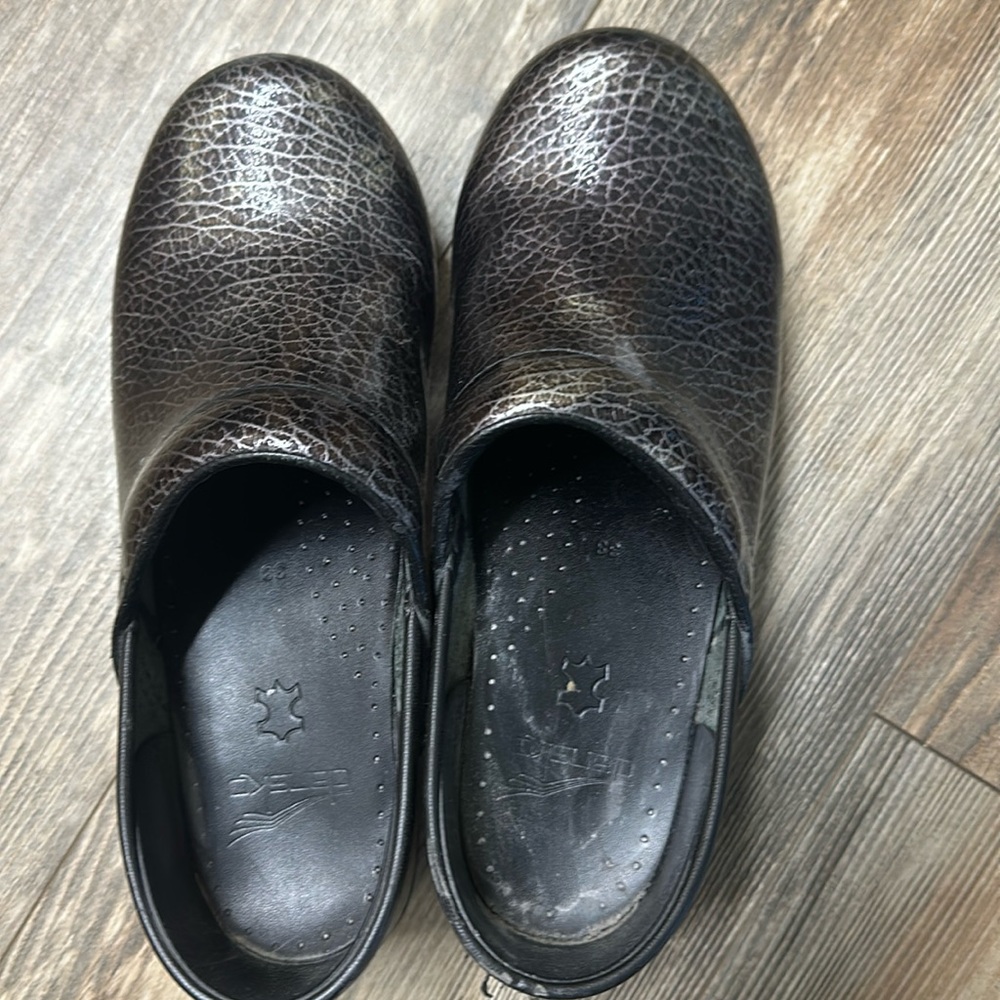 Dansko clogs.  Excellent condition!